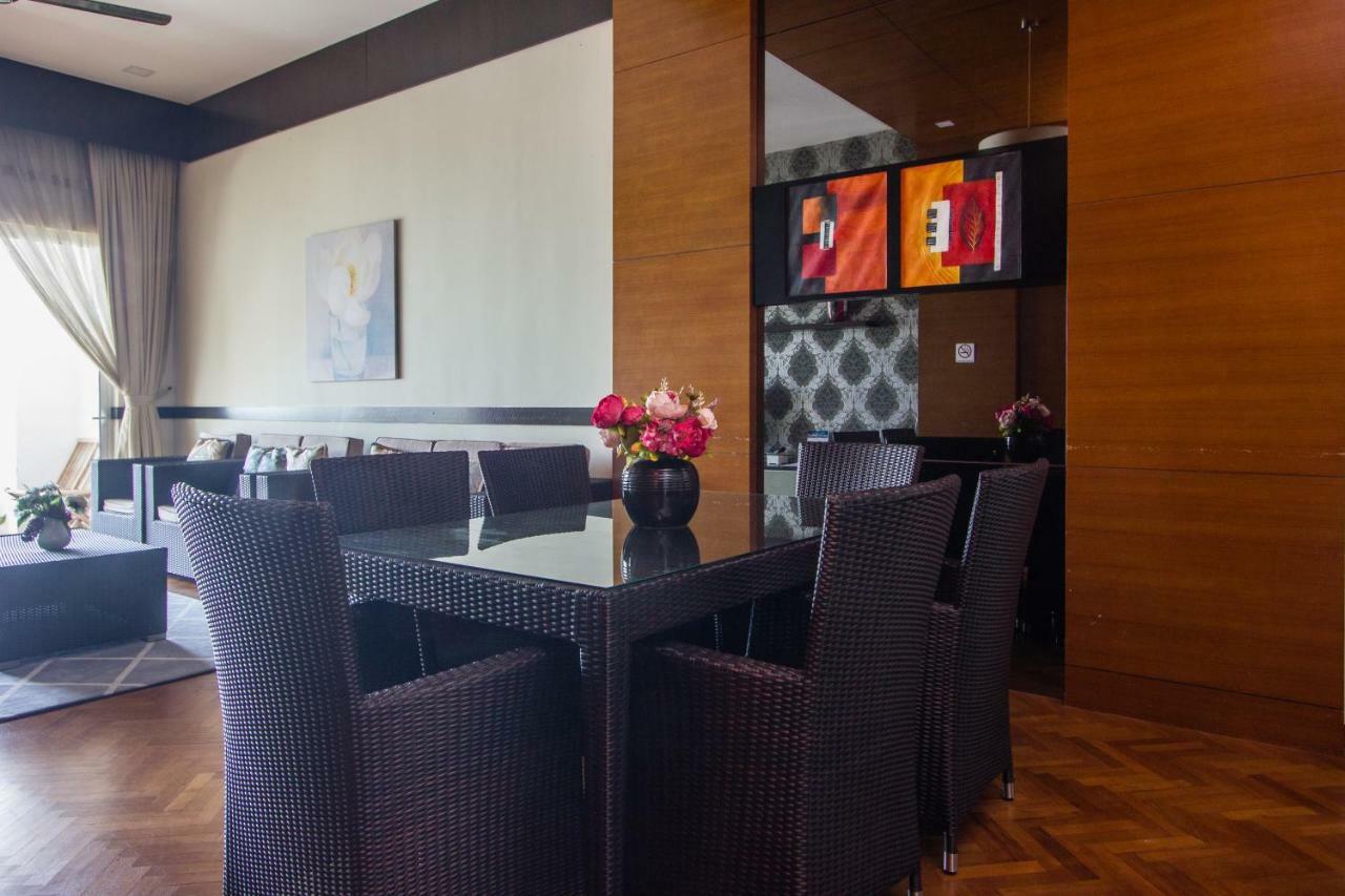 Profolio @ Straits Quay Aparthotel Tanjung Tokong Buitenkant foto